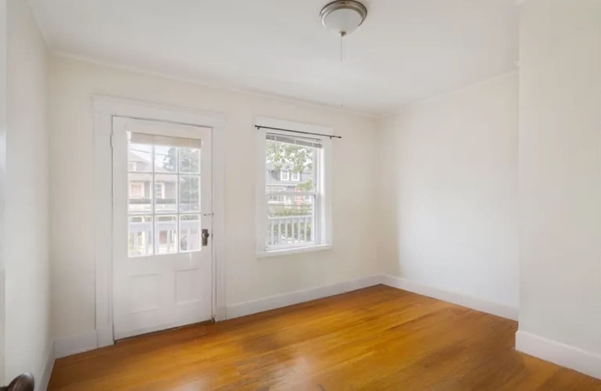 Building Photo - 36 Burgoyne St