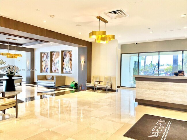 Building Photo - 20505 E Country Club Dr