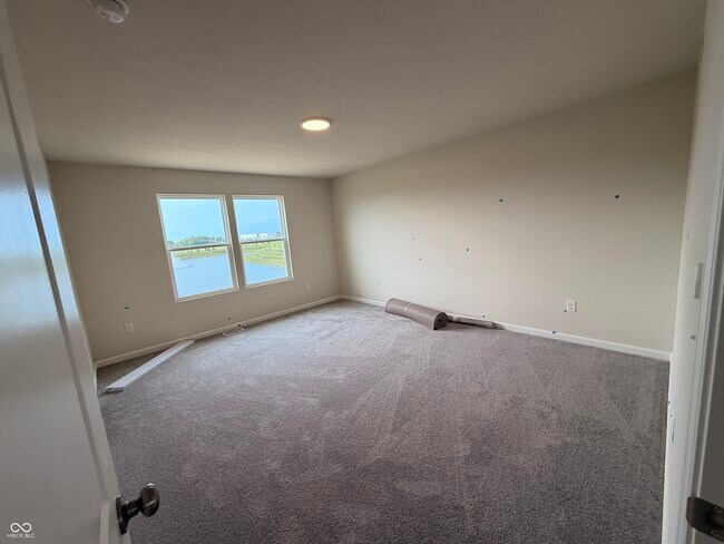 Building Photo - 3828 Sterling Dr