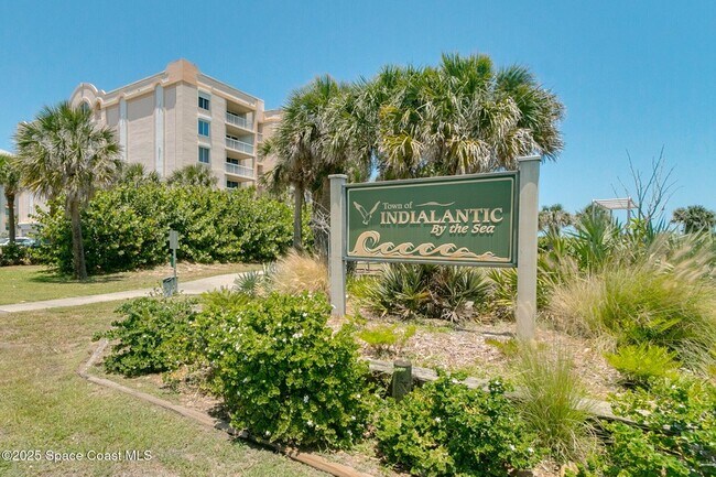 Building Photo - 1101 S Miramar Ave