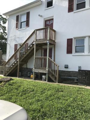 Outside view-Private Entrance - 104 Gayley St
