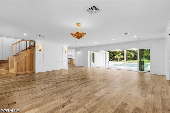 Building Photo - 6155 Standing Oaks Ln