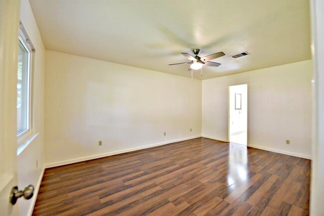 Building Photo - 6606 Hondo Bend