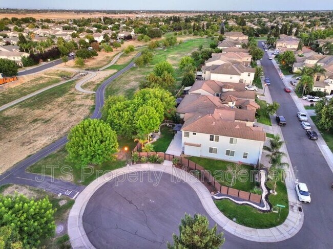 Building Photo - 5602 Jerry Litell Way