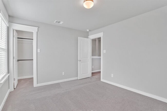 Building Photo - 17205 Mayfly Dr