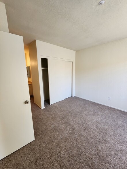 Bedroom 1 with wardrobe closet - 9502 Walker St