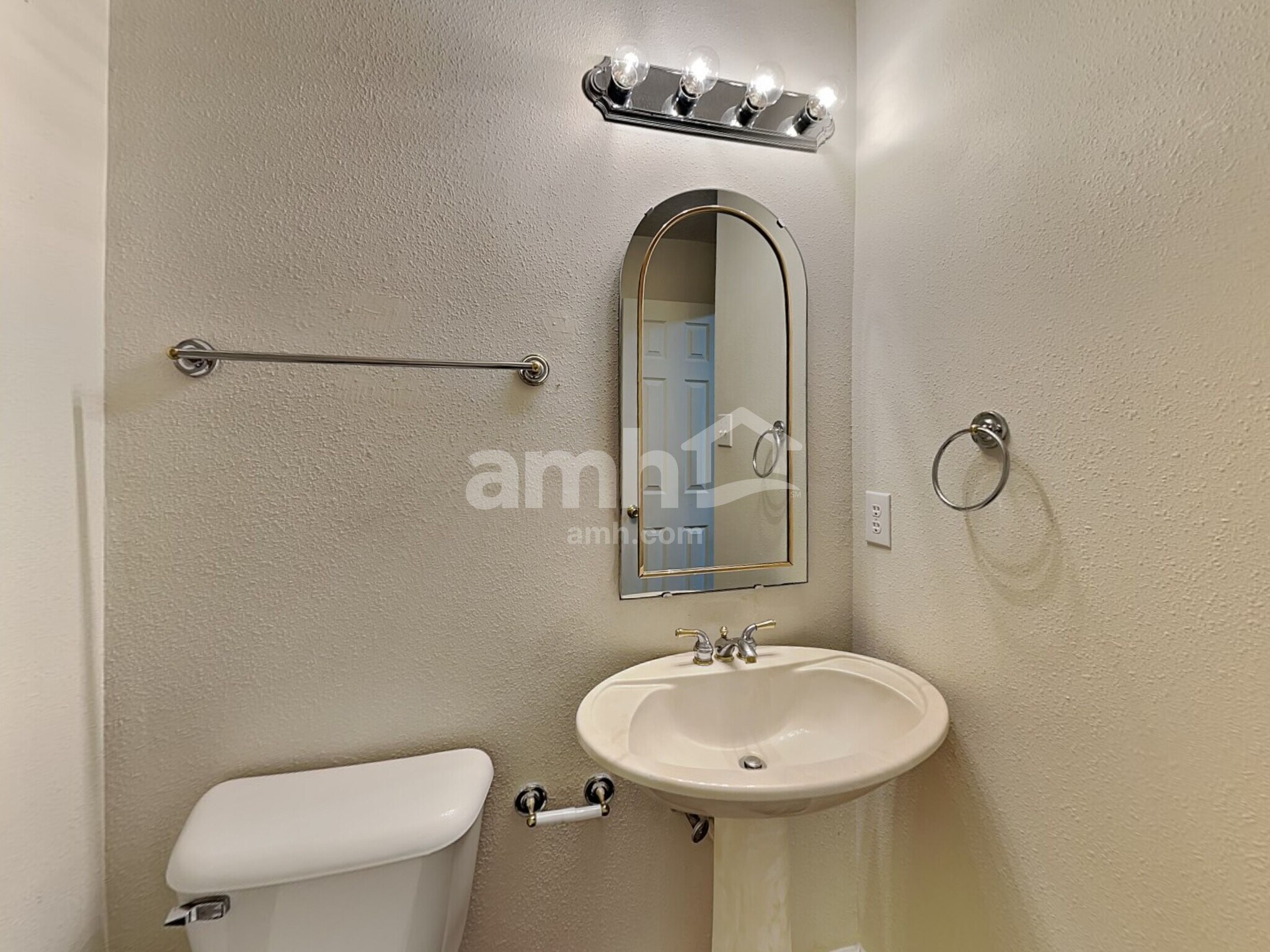 Building Photo - 10167 Hatherley Way