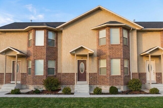 Building Photo - 101 E 630 N