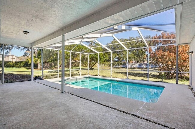 Building Photo - 918 Academy Dr