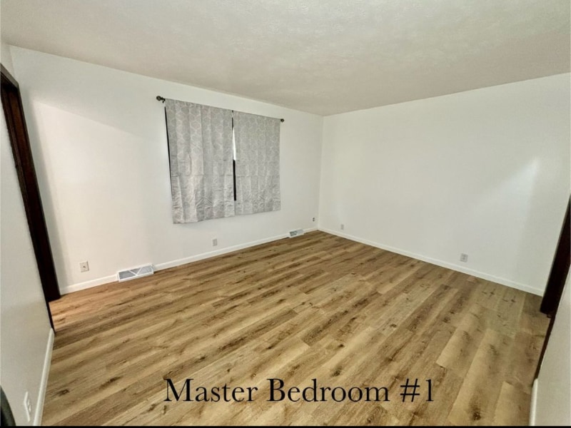 Building Photo - 14112 Pine St