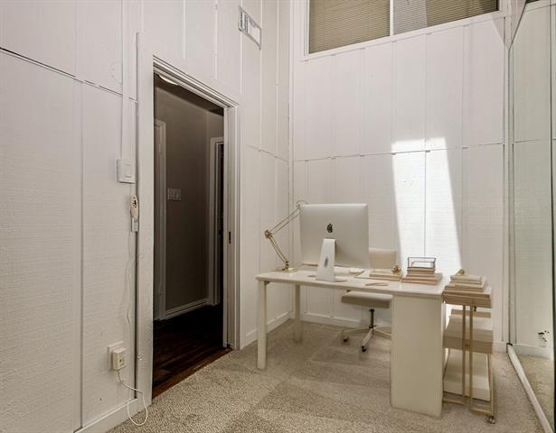 Building Photo - 3750 Vitruvian Way