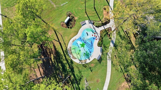 Building Photo - 251 Charles Rdg Dr