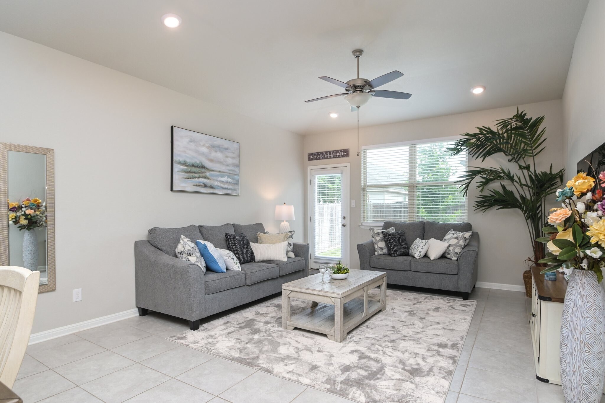 Building Photo - 2411 Verona Wy