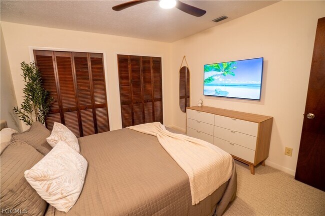 Building Photo - 3510 SE 19th Pl