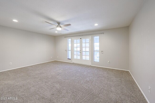 Building Photo - 6207 W Riviera Dr