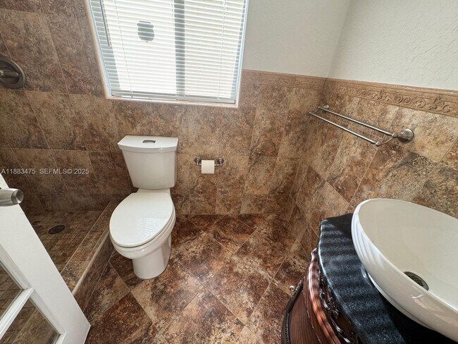 Building Photo - 20424 NW 15th Ave