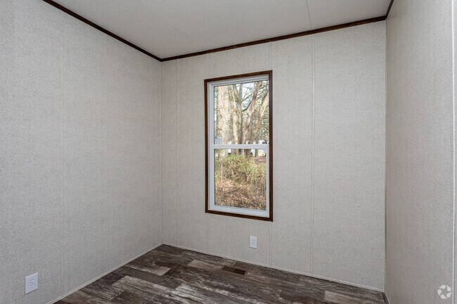 3BR, 2BA - 925 SF - Pulaski Estates