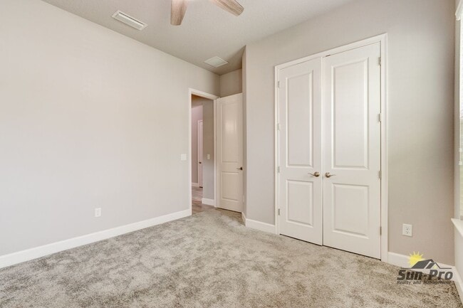 Building Photo - 6263 W Fallsgrove Ln