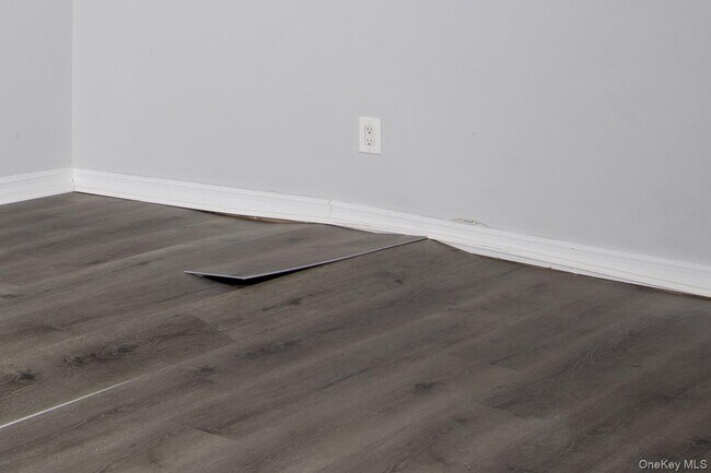 Building Photo - 60 Chelsea Ct