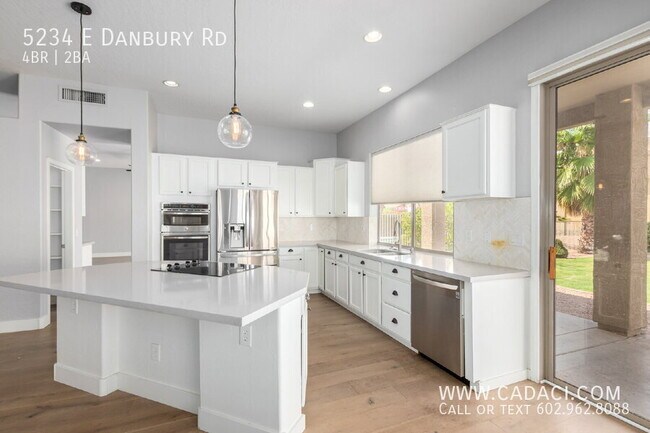 Building Photo - 5234 E Danbury Rd