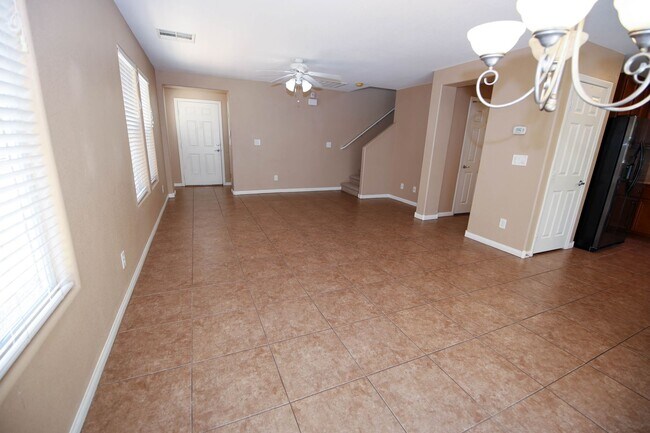 Building Photo - 177 Cloud Cover Ave