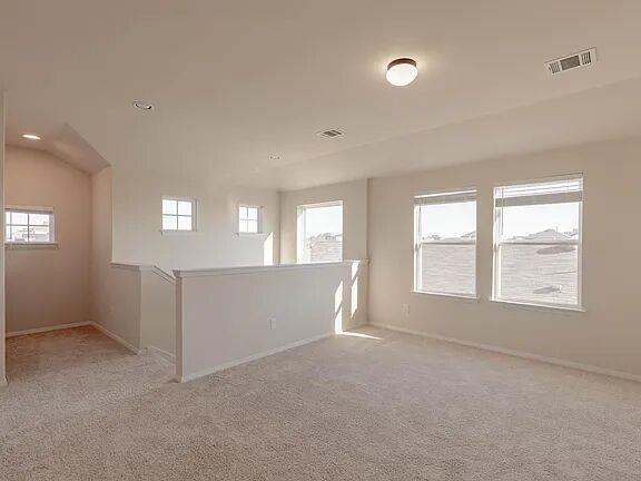 Building Photo - 229 Gray Wolf Dr