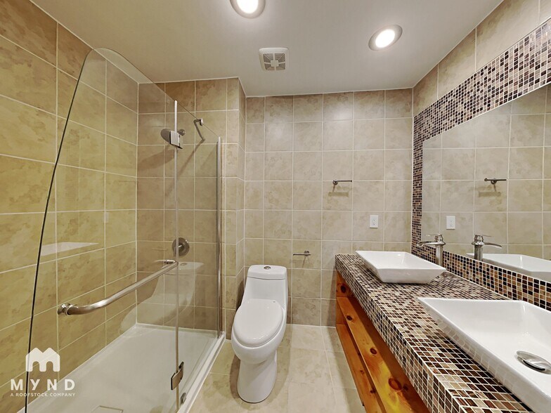 Building Photo - 1308 Hickory Hollow Ln