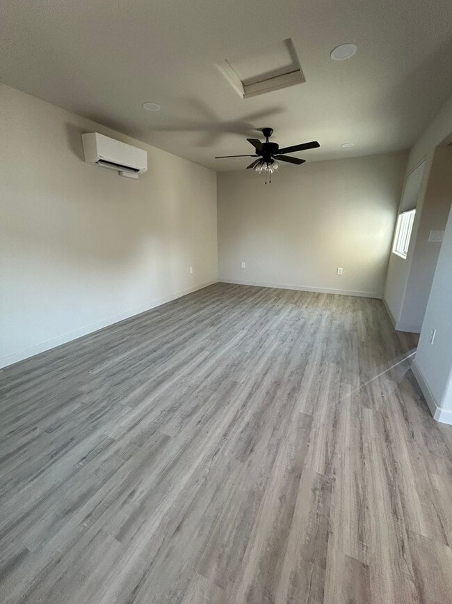 Building Photo - 1 bed 1 bath unit - ADU