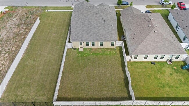 Building Photo - 1296 Teychas Dr