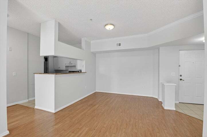 Building Photo - 3421 Tuscany Way