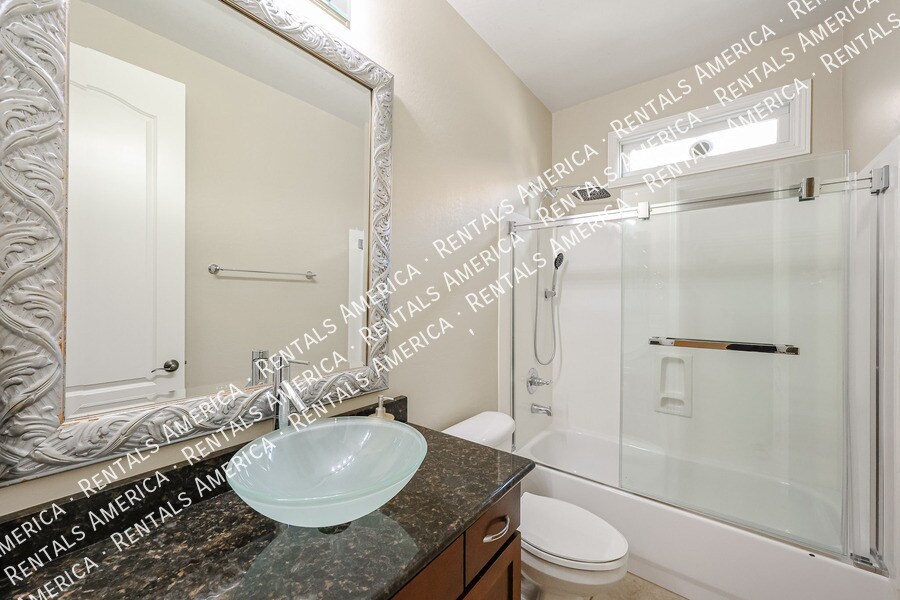 Building Photo - 2351 E Azalea Dr