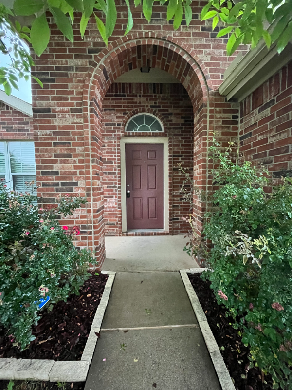 Building Photo - 6304 Spring Ranch Dr