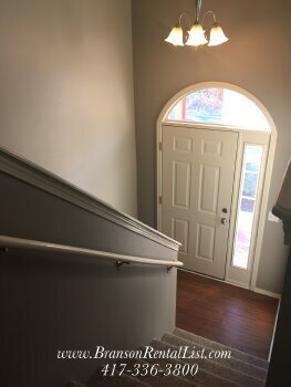 Building Photo - Spacious Townhouse coming available next month