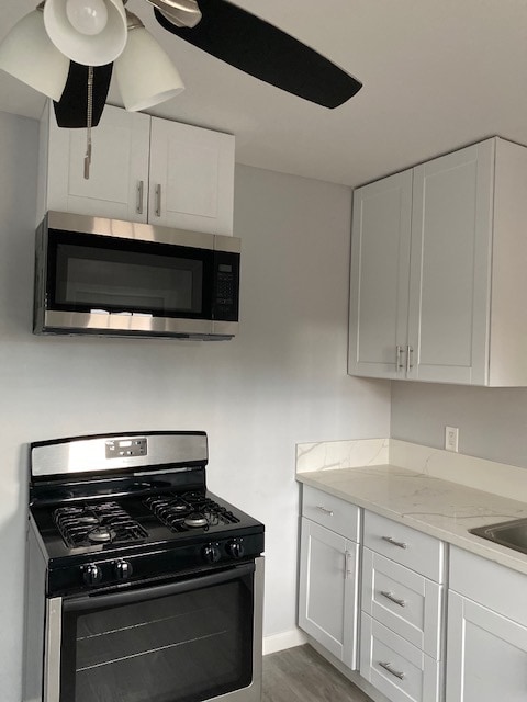 Building Photo - 5933 Gaviota Ave