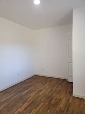 Building Photo - Remodeled 3 bed/2 bath in High Point/West Seattle with large fully fenced yard now at $2850!