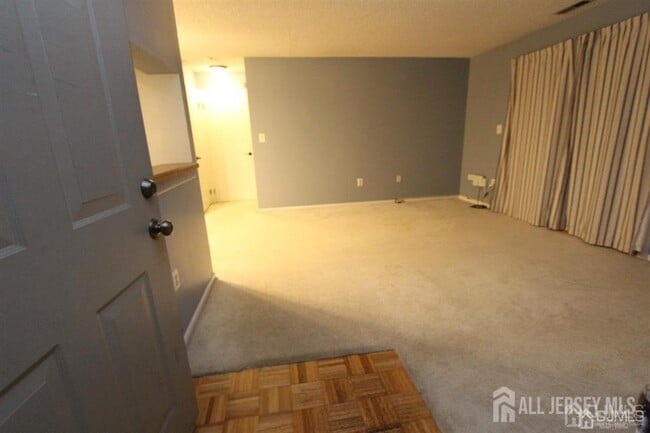 Building Photo - 1508 Ravens Crest Dr