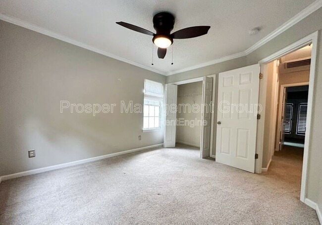 Building Photo - 2336 Kennison Ln