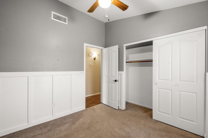 Building Photo - 7936 W Taro Ln