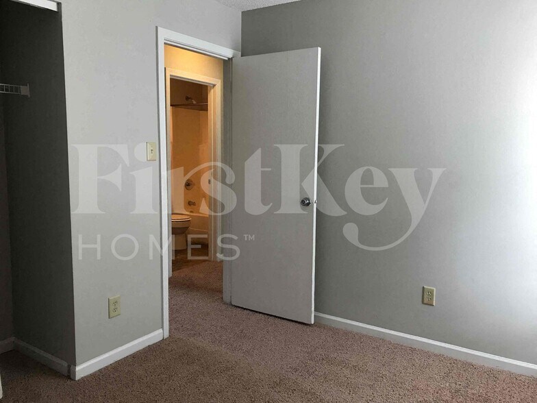 Building Photo - 2814 Boyd Ln