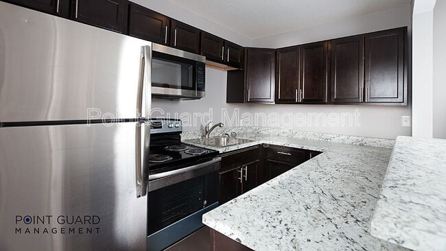 Building Photo - 2110 E 16th St N