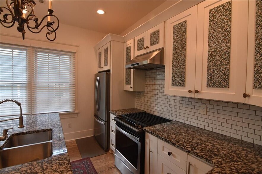 Building Photo - 375 Atwood St SW