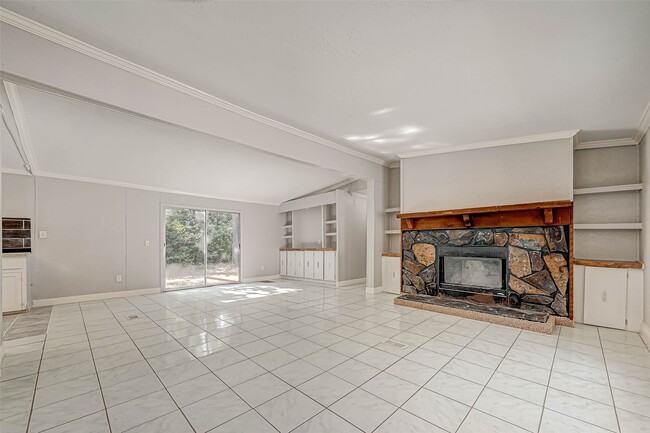 Building Photo - 14572 Hasara Ln