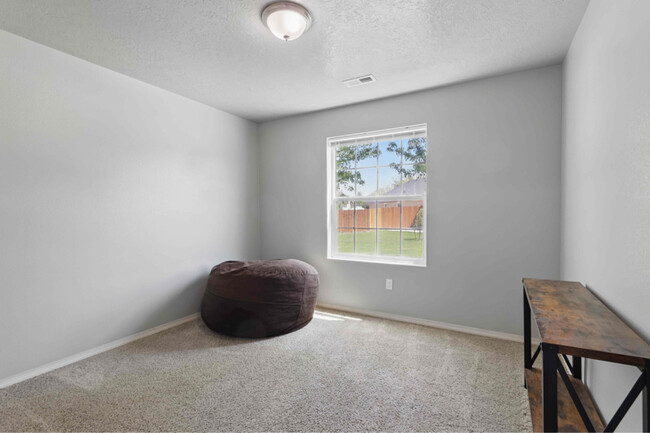 Building Photo - 984 N Star Bright Ln