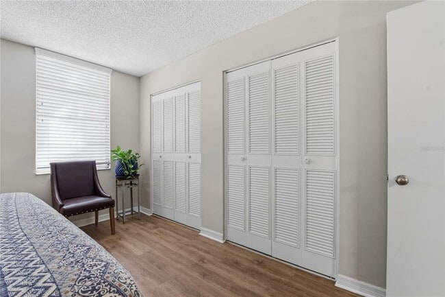 Building Photo - 7540 Bay Island Dr S