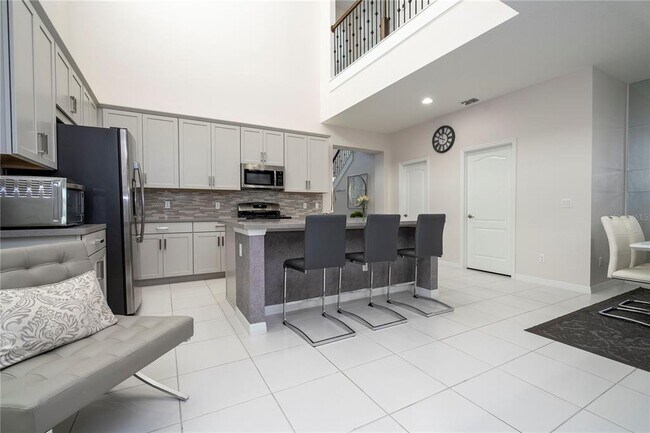 Building Photo - 15205 Shonan Gold Dr