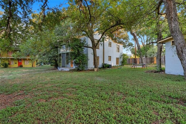 Building Photo - 1302 Kirkwood Rd