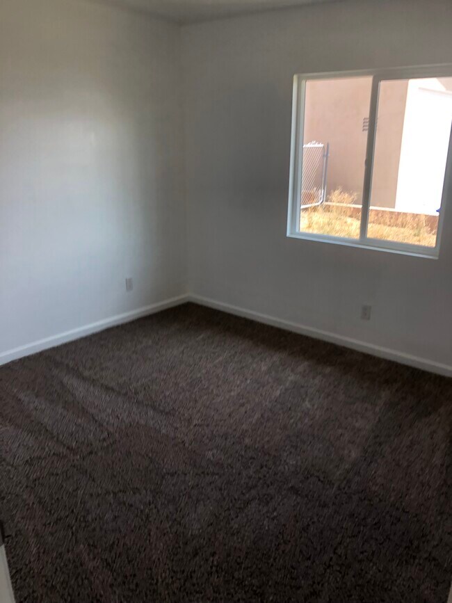 Building Photo - 1623 Drexel Dr