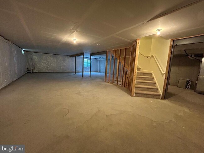 Building Photo - 106 Sirius Dr
