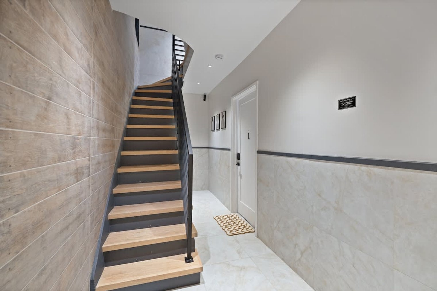 Building Photo - 115 Franklin St