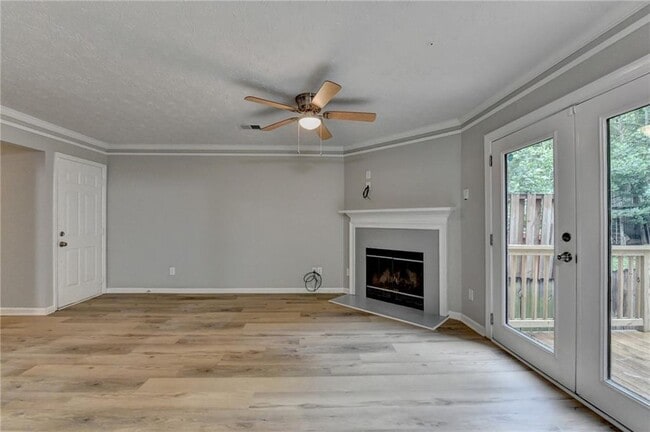 Building Photo - 3876 Meadow Creek Dr